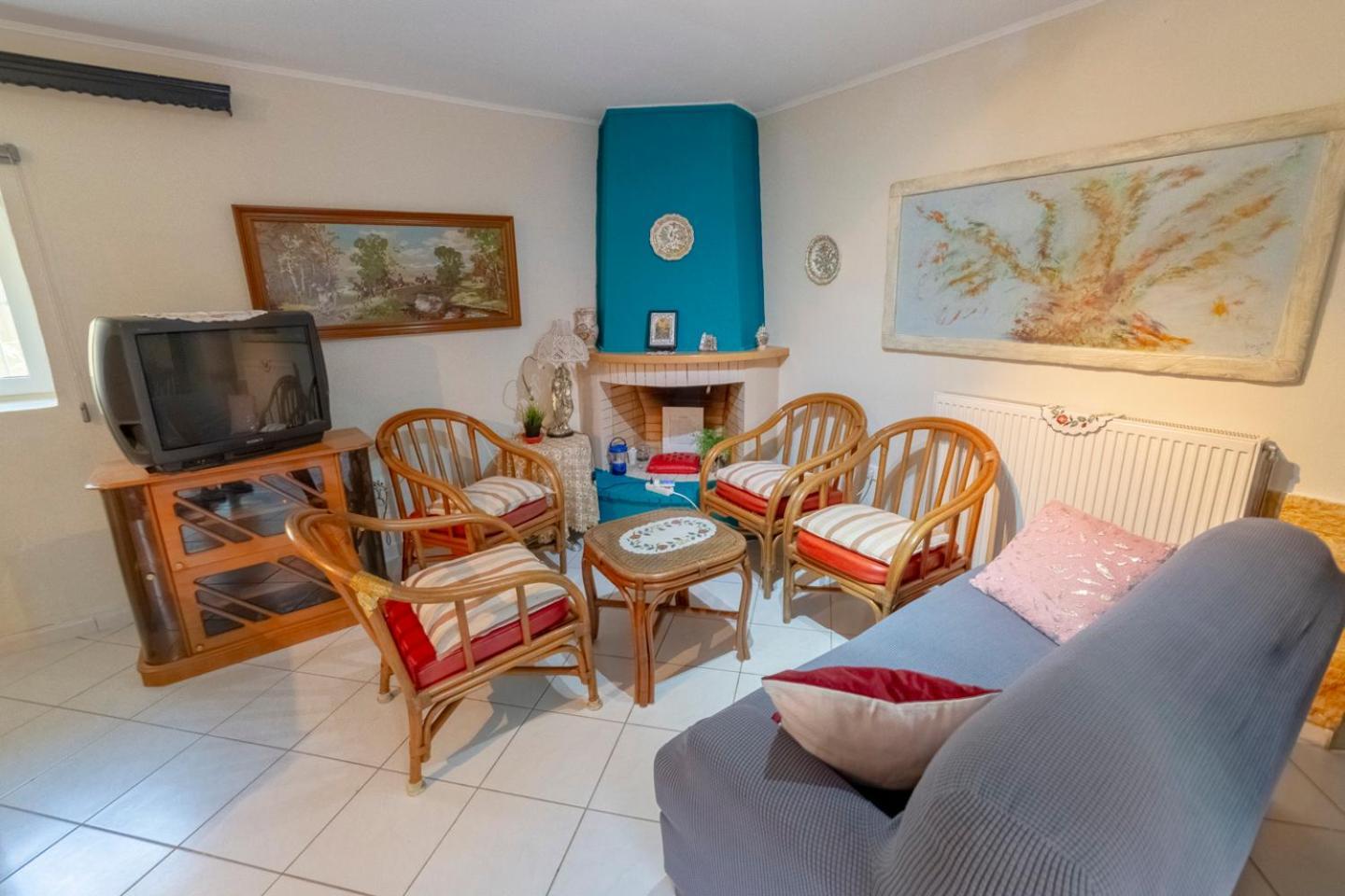 Krasa 2bedroom apartment Ágios Matthaíos Bagian luar foto