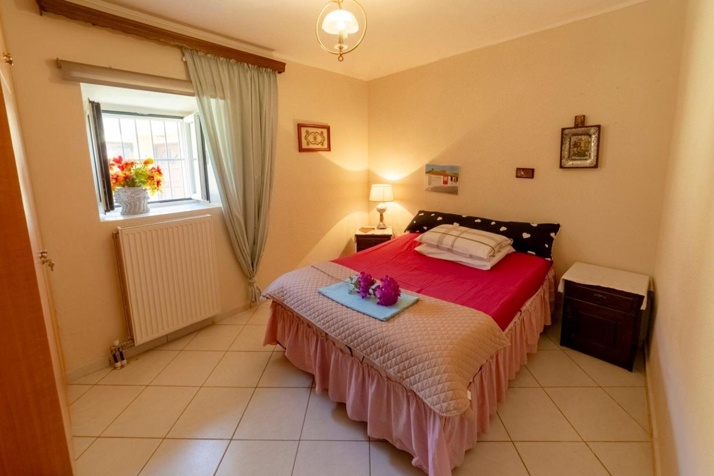Krasa 2bedroom apartment Ágios Matthaíos Bagian luar foto